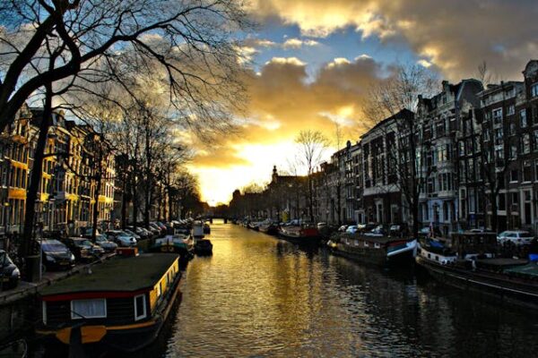 Canal Boat Bar Crawl